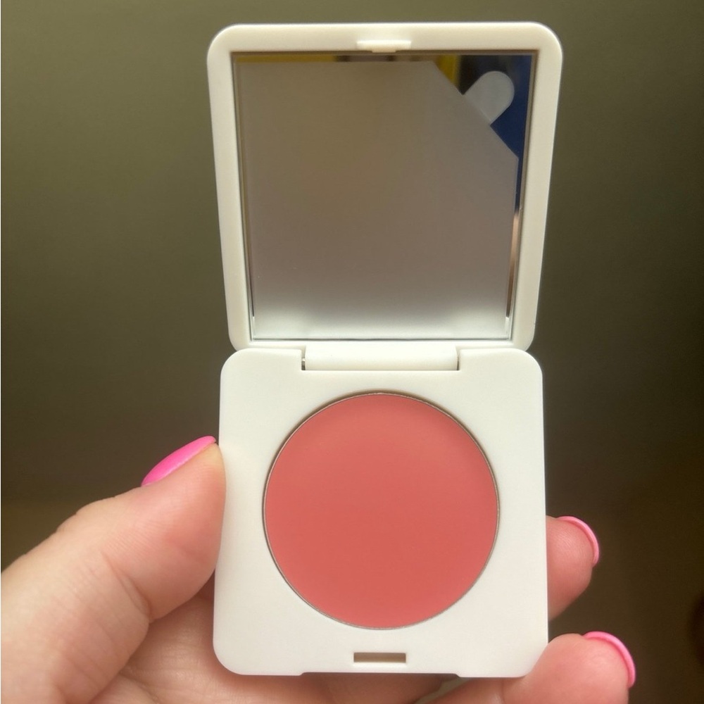 New Release  Summer Fridays Blush
